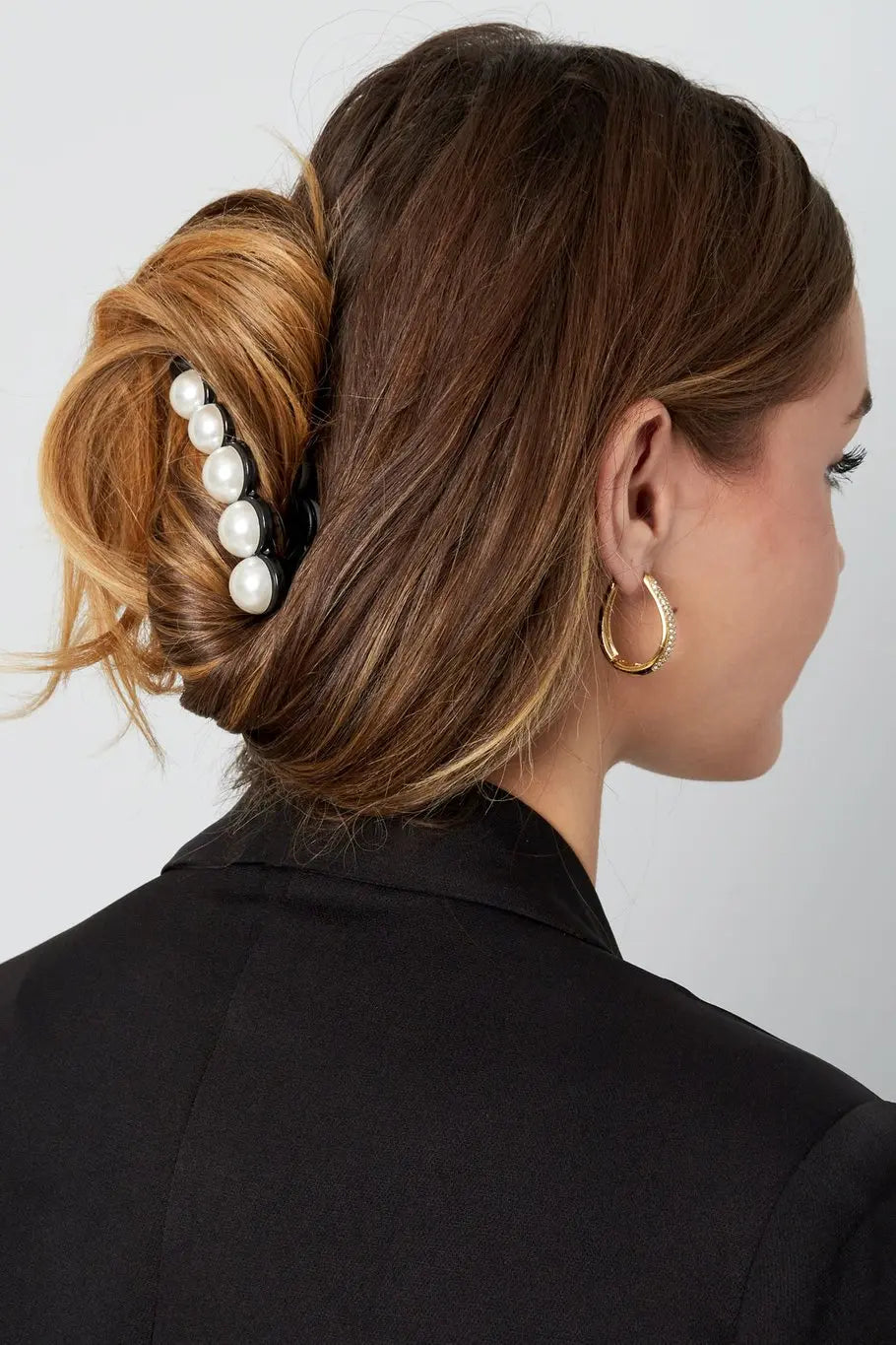 Щипка за коса HAIR CLIP PEARLS – черна с перли, 10 см Versai