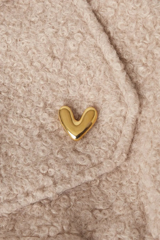 Брошка HEARTLY – блестяща, златиста, неръждаема стомана, елегантно сърце Versai
