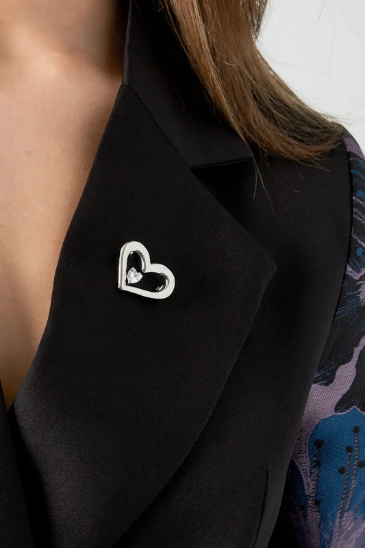Брошка BLING HEART – златиста, блестяща, неръждаема стомана, сърце с камъни Versai