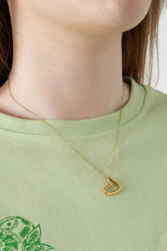 Колие MINI HEART – неръждаема стомана с 14K позлата, златисто, с деликатна висулка сърце Versai